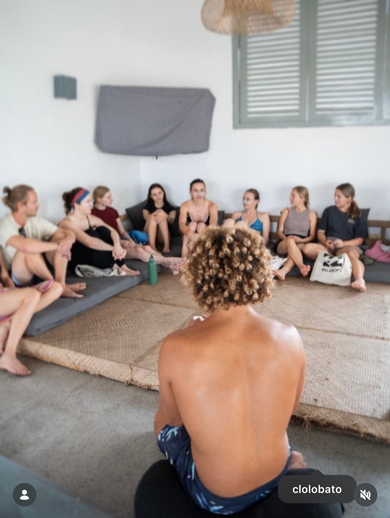 Small group gathering at Villa Oura Spirit